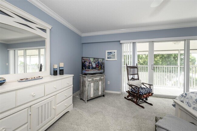 Building Photo - 1477 Park Beach Cir