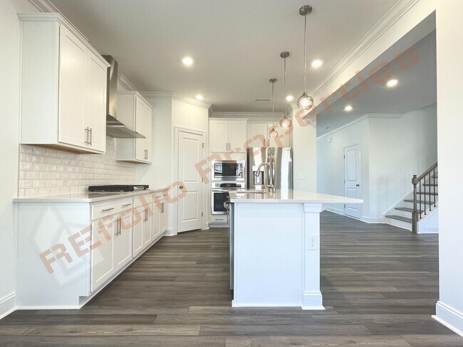Building Photo - 709 Hardin Hill Lane