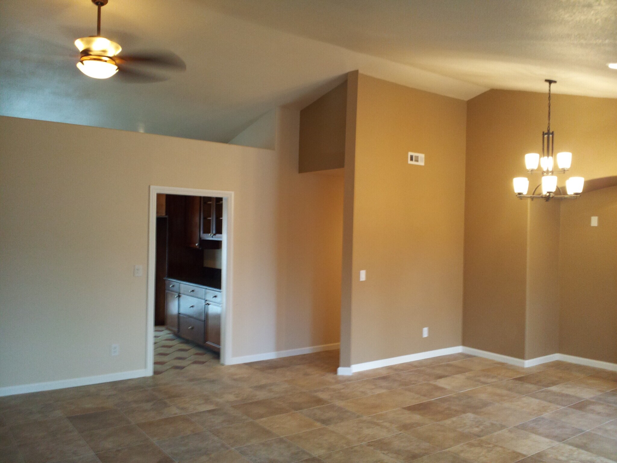 Building Photo - 5139 Omar Ct