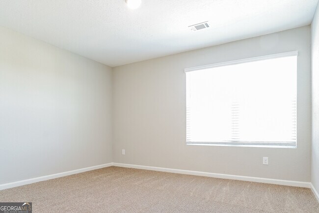 Building Photo - 1012 Nandina Ct