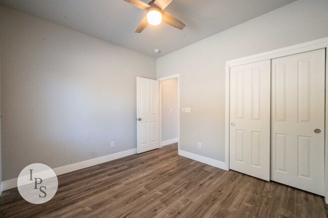 Building Photo - NorthWest Fresno Home, 3BR/2BA, Built 2005...