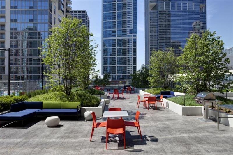 Building Photo - 332 E Wacker Dr