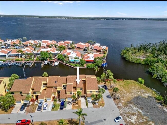 Building Photo - 25188 Marion Ave