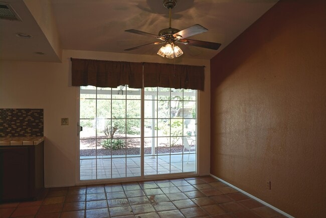 Building Photo - 68120 Tachevah Dr