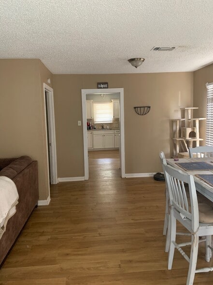 Building Photo - 3405 36th St