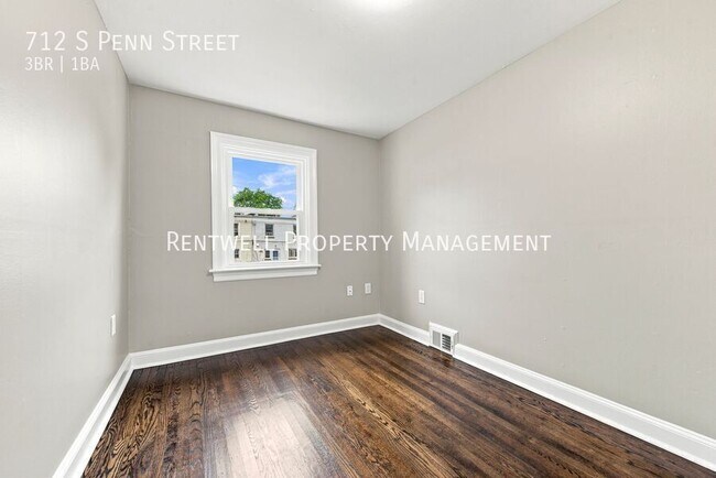 Building Photo - 712 S Penn St