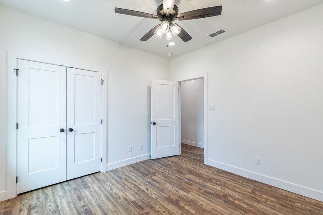 Building Photo - 8001 Sawdust Trl