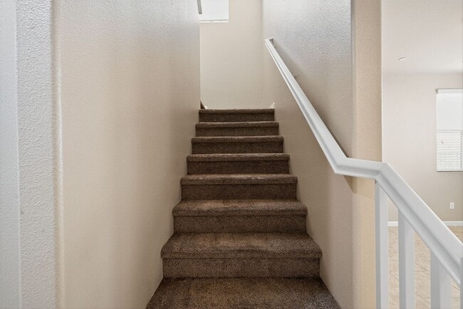 Building Photo - 3751 Amity Ln