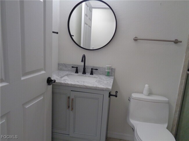 Building Photo - 6429 Royal Woods Dr