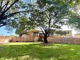 Building Photo - 4190 NW 79th Ave