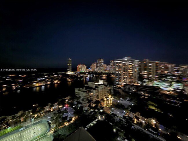 Building Photo - 19955 NE 38th Ct