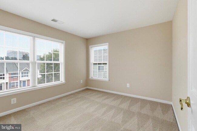 Building Photo - 4677 Red Admiral Way
