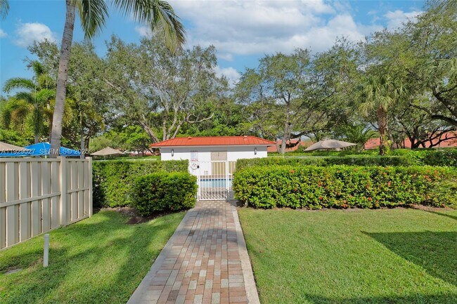 Building Photo - 4088 W Palm Aire Dr