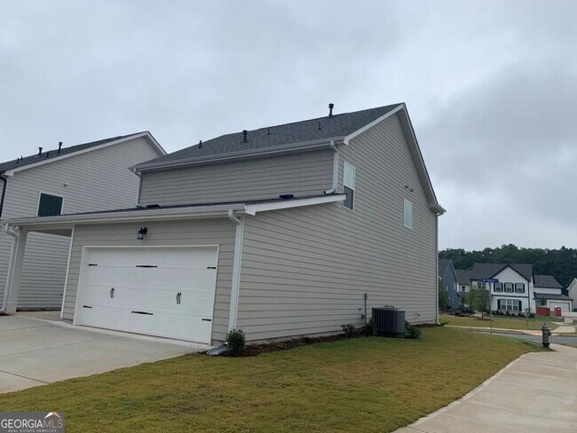 Building Photo - 5203 Addison St