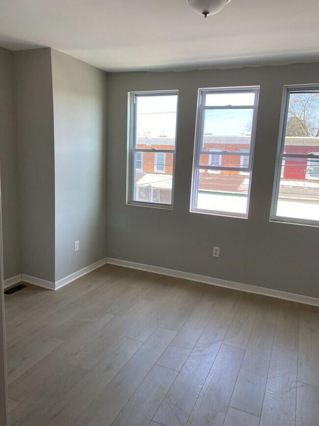 Building Photo - Large 3 bedroom in Germantown