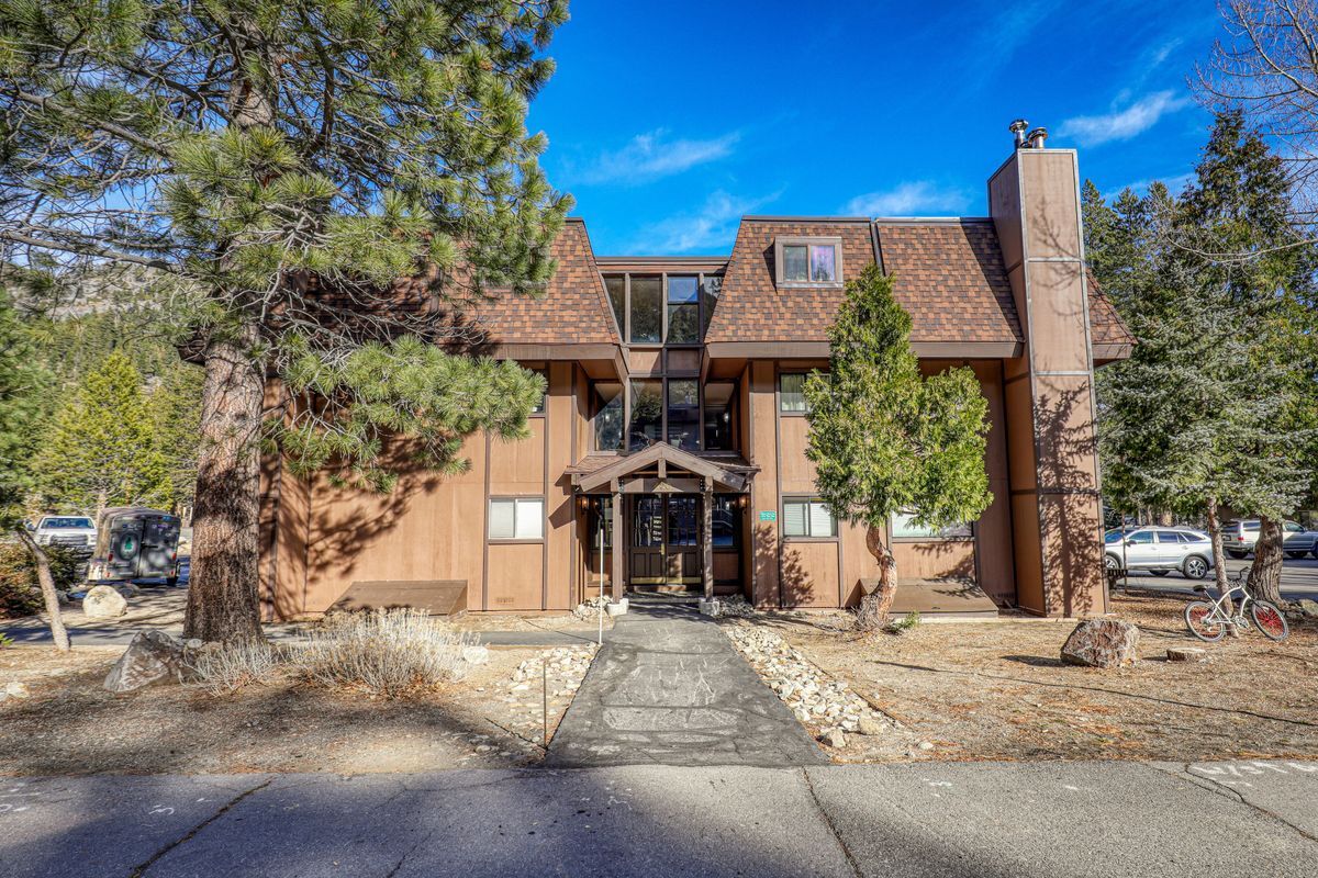 Building Photo - 420 Squaw Creek Rd