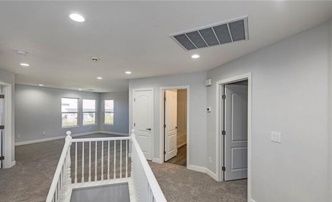 Building Photo - GORGEOUS 4 BEDROOM TWO STORY HOME