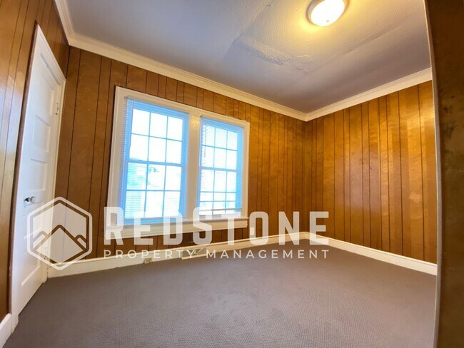 Building Photo - 416 Cleveland Ct