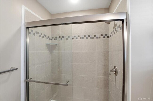 Building Photo - 318 E Central Ave