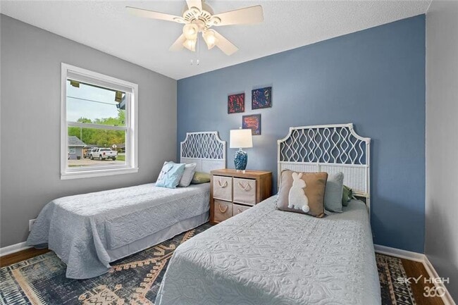 Building Photo - 110 SE 13th St