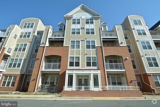 Building Photo - 2701 Bellforest Ct