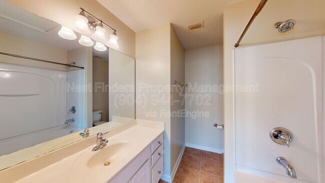 Building Photo - 8127 Summer Palm Ct