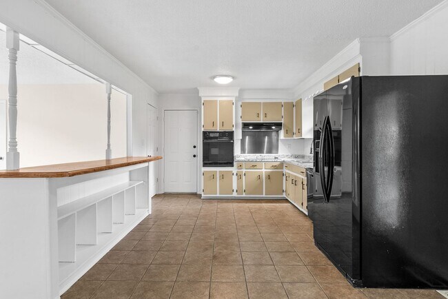 Building Photo - 3 Bedroom Pet Friendly Home For Rent with ...
