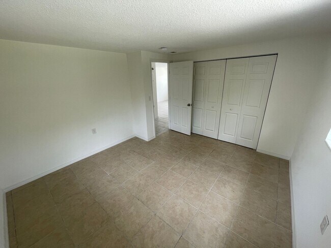Building Photo - 5317 Avery Rd