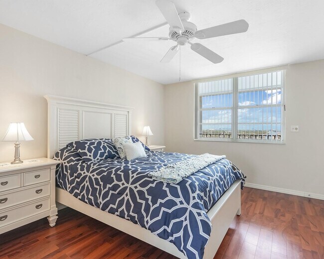 Building Photo - 1400 S Ocean Dr