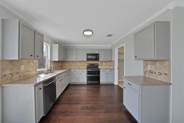 Building Photo - 1003 Ann Dr