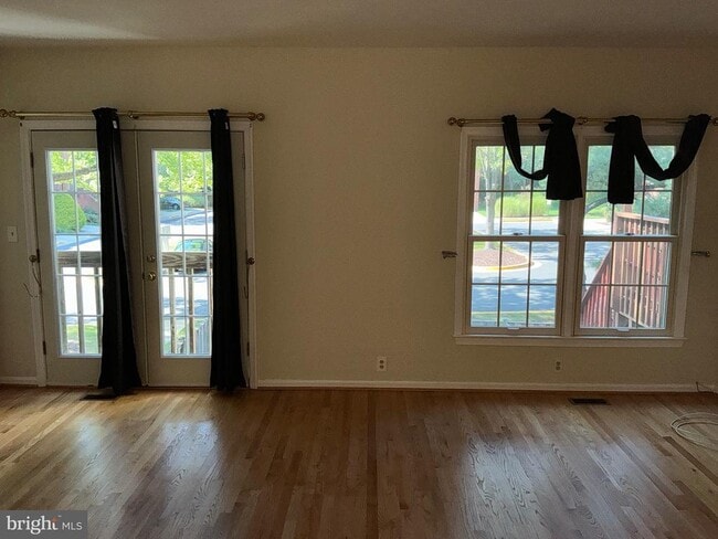 Building Photo - 1311 Templeton Pl