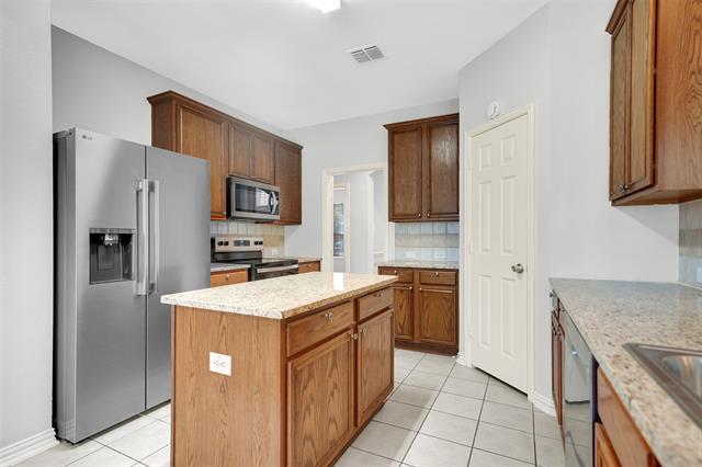 Building Photo - 208 Del Cano Dr