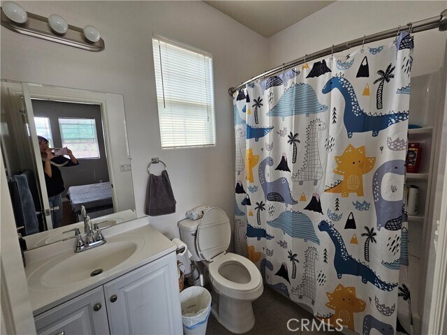 Building Photo - 1036 W Fernleaf Ave