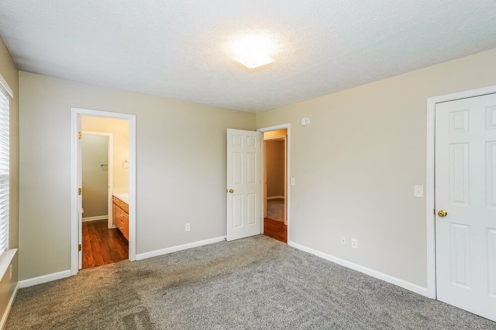 Building Photo - 202 Zenith Ct