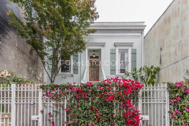 Building Photo - 784 Clementina St