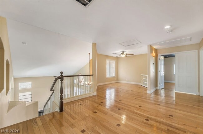 Building Photo - 271 Pointe Ranier Ave