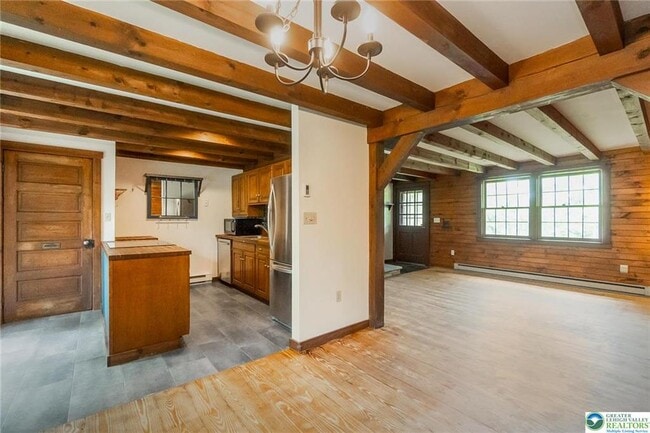Building Photo - 315 Moyers Ln
