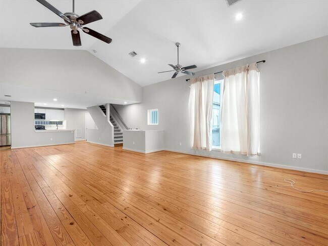 Primary Photo - 1714 Drew St