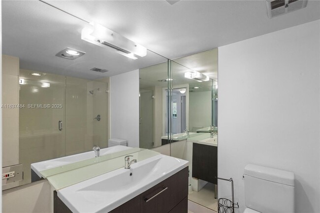 Building Photo - 1390 Ocean Dr