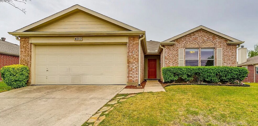 Primary Photo - 4313 Sonoma Dr
