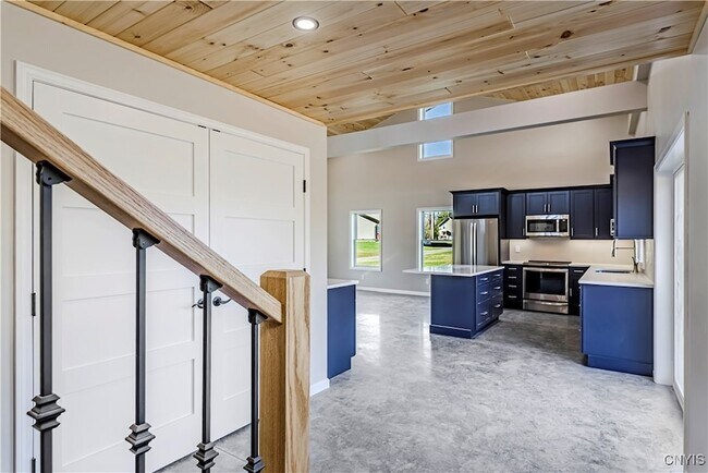 Building Photo - 118a Kirkland Ave