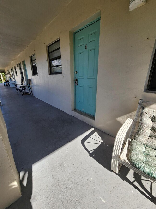 Building Photo - 321 N K St