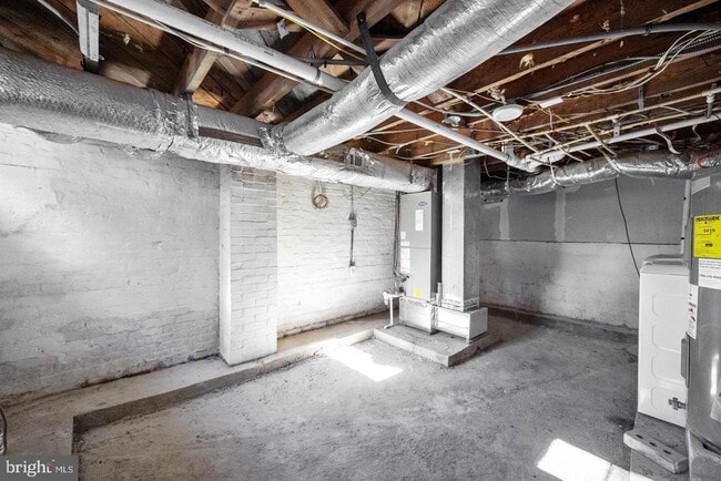 Building Photo - 4316 Massaponax Church Rd