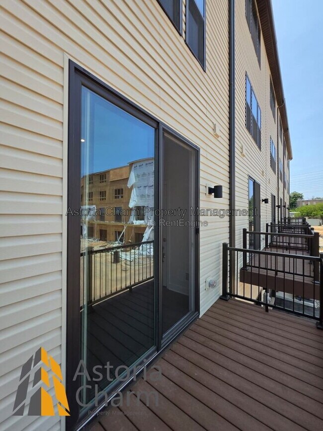 Building Photo - 2928 Maisel St