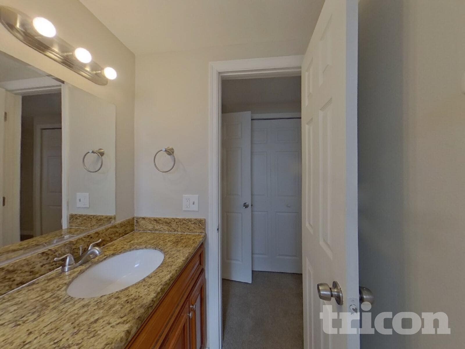 Building Photo - 6801 Wayside Ct