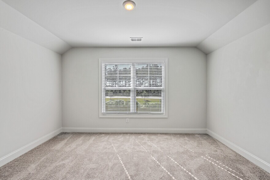 Building Photo - 316 Long Pier St