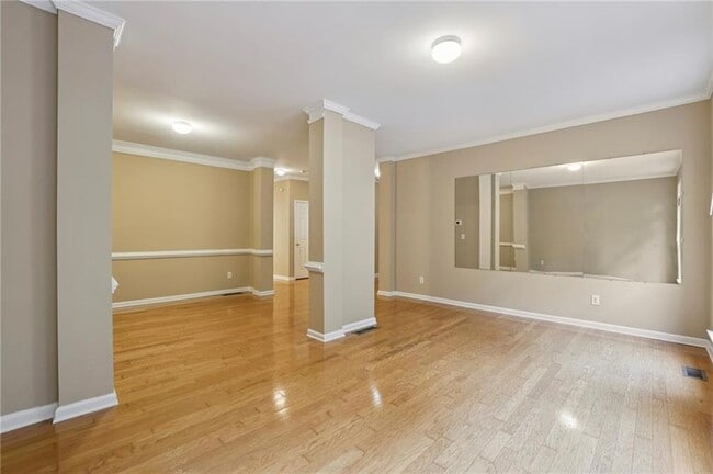 Building Photo - 3128 Mercer University Dr