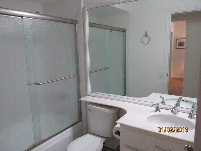 Building Photo - 2156 N Sunshine Cir