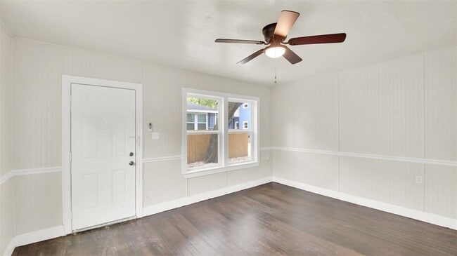 Building Photo - 4010 Speedway