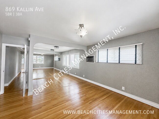 Building Photo - 869 E Kallin Way
